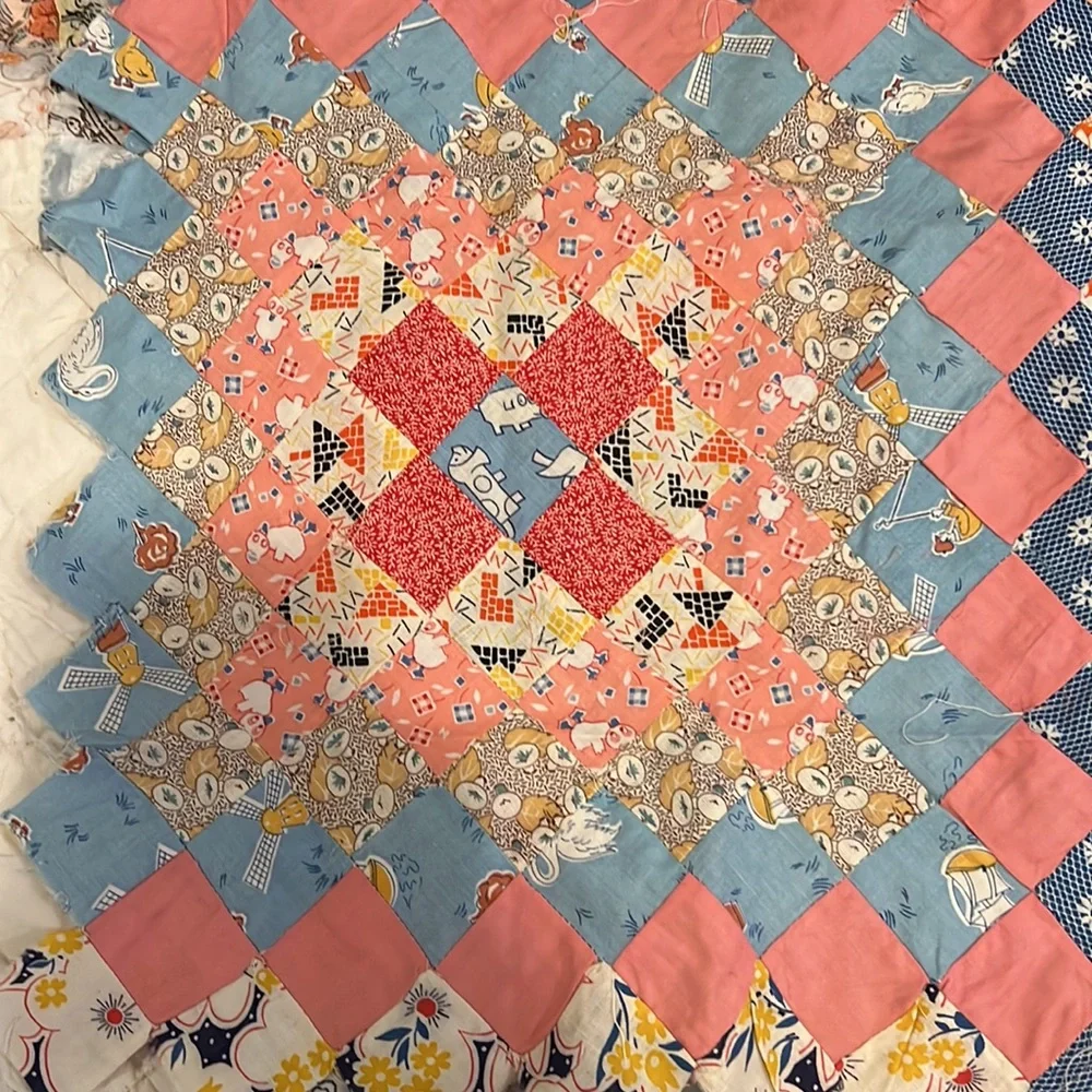 Gorgeous small square quilt topper vintage hand sewn 38” x 52”